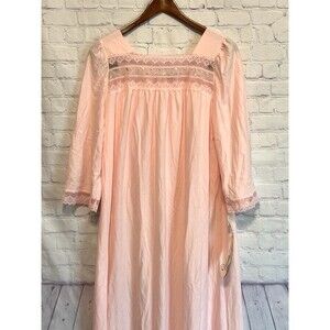 New Vanity Fair Light Pink Long Nightgown Women's M Lace Floral Velvety Soft